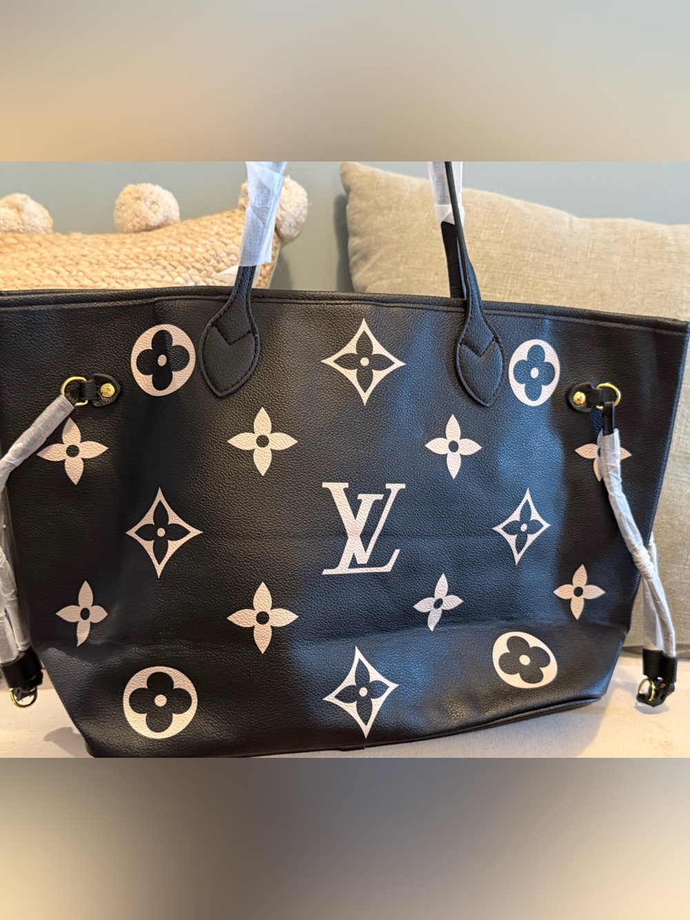 L V Large Black Tote with Cream Monogram Accents - Picture 4 of 5